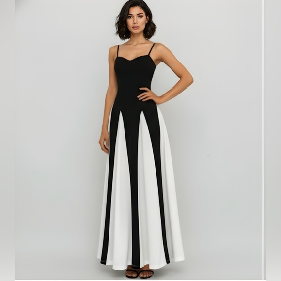Sweetheart Neckline Two Tone Dress Black/White - Picture 2 of 10